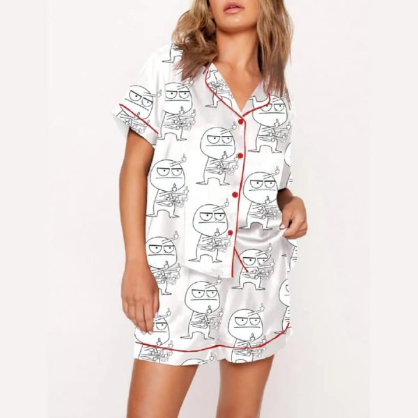 Many Third Finger Print Pajama Set