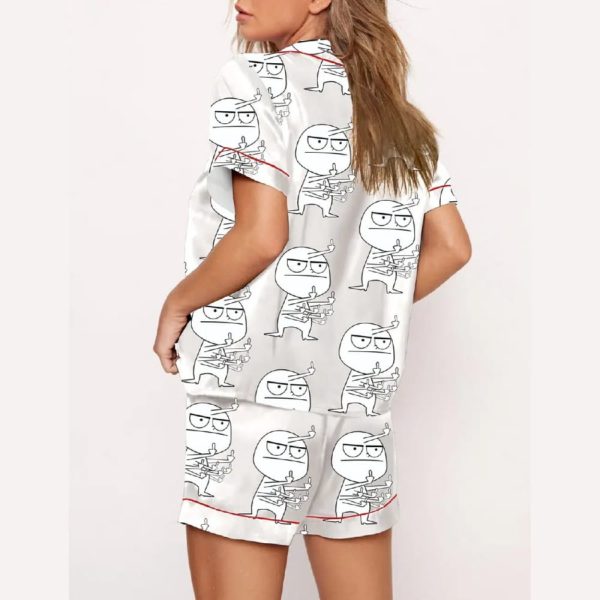Many Third Finger Print Pajama Set