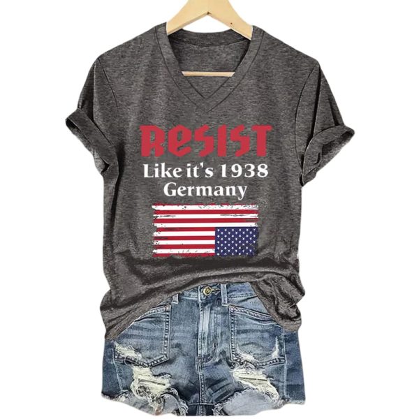 V-Neck Retro Resist Like It’s 1938 Germany Print T-Shirt