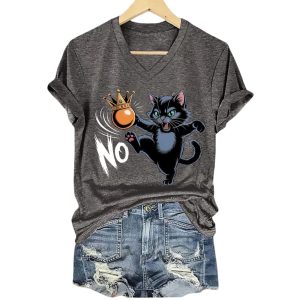 V Neck Retro Cat And Crown No Kings In America Print T Shirt4