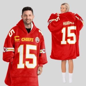 Patrick Mahomes 15 Captain Chiefs Blanket Hoodie 3 Patrick Mahomes 15 Captain Chiefs Blanket Hoodie3