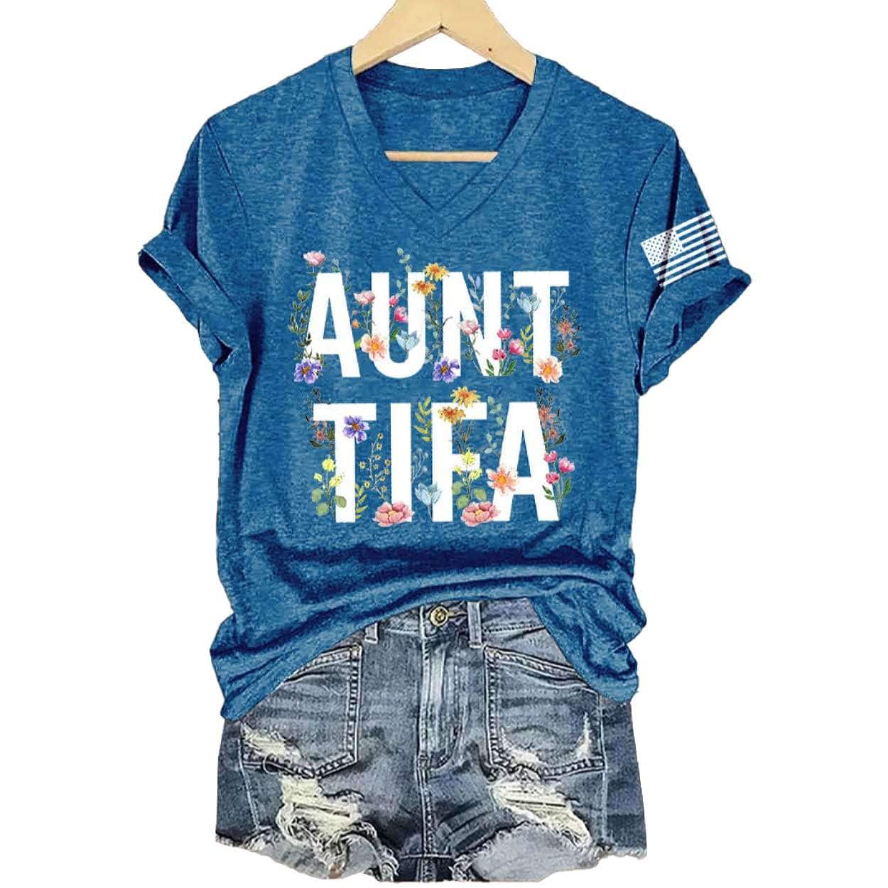 V Neck Retro Aunt Tifa Print T Shirt V-Neck Retro Aunt Tifa Print T-Shirt
