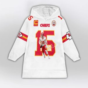 Captain Patrick Mahomes 15 Chiefs Signature Blanket Hoodie1