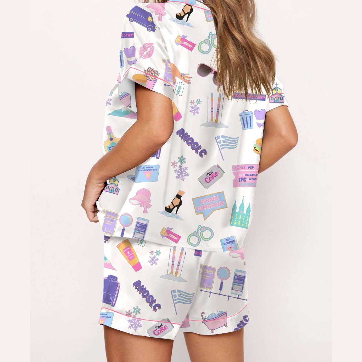 Real Housewife Of Salt Lake City Silky Satin Pajama Set Real Housewife Of Salt Lake City Silky Satin Pajama Set